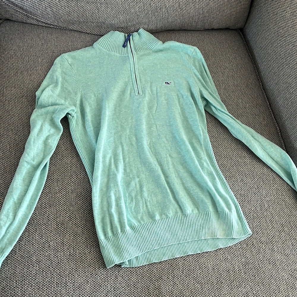 Vineyard vines sweater